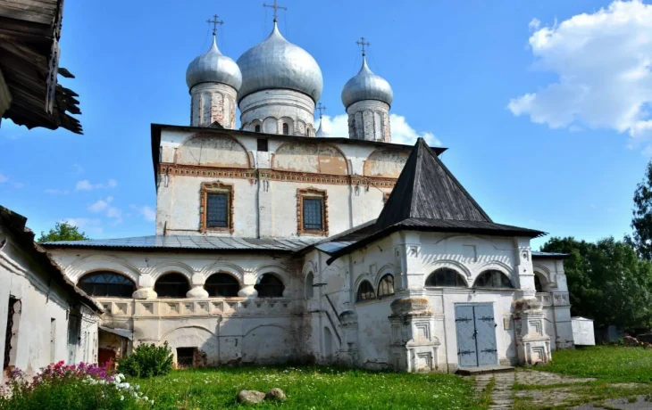 Знаменский собор в Новгороде: история и особенности