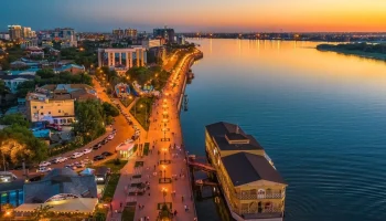 Астрахань. Городская набережная